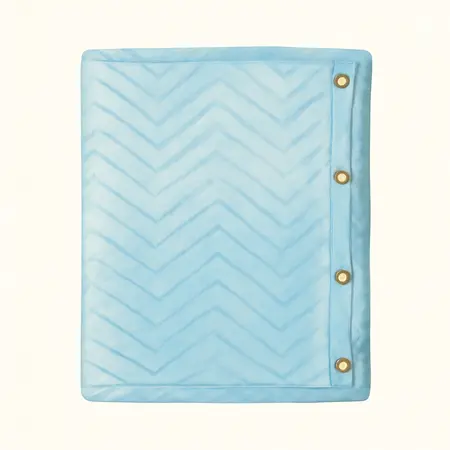 Water color illustrative image of a generic 72 in. x 78 in. Grommeted Moving Blanket